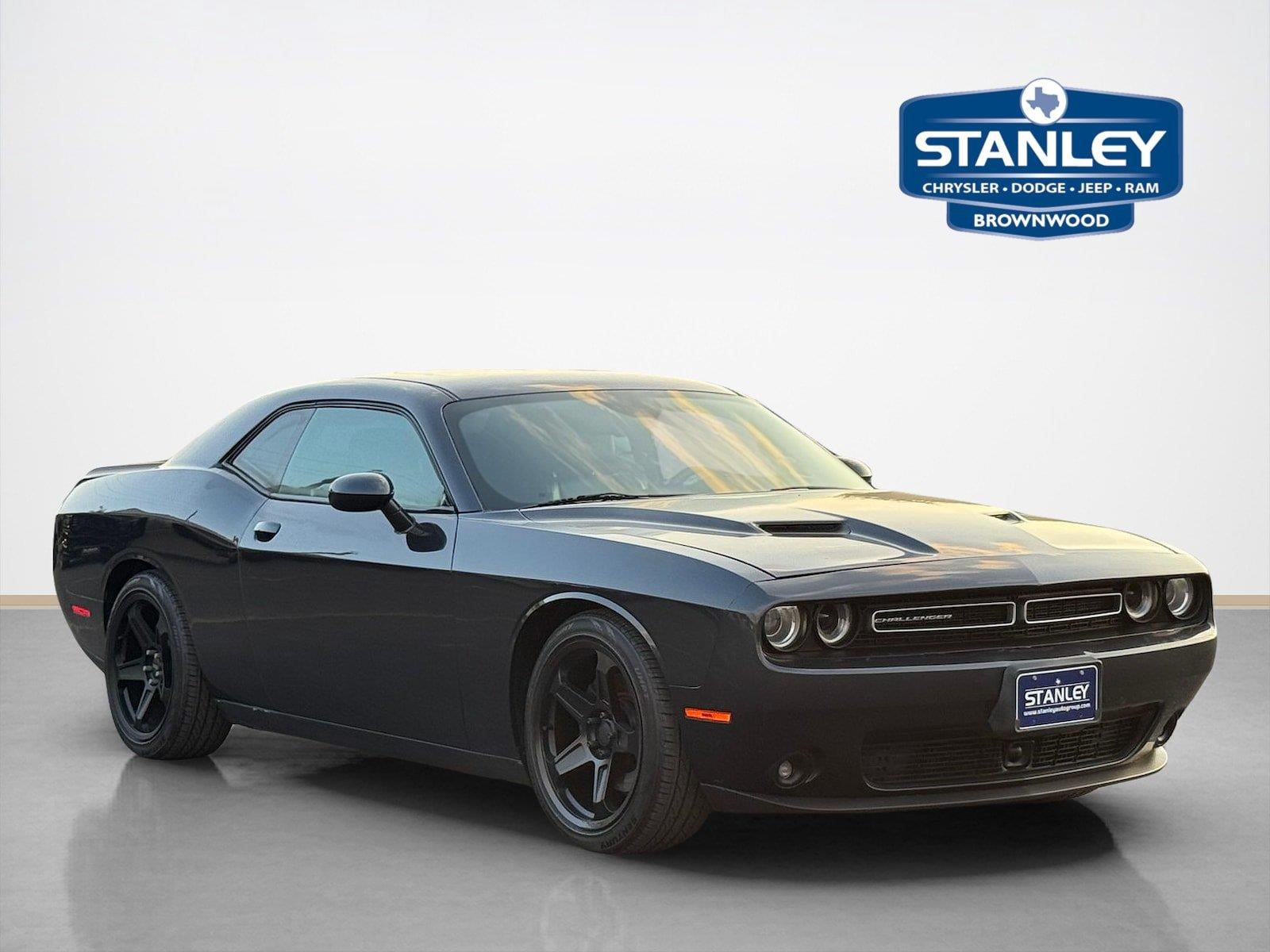 2016 Dodge Challenger SXT Plus in Pitch Black Clearcoat — front three-quarter view