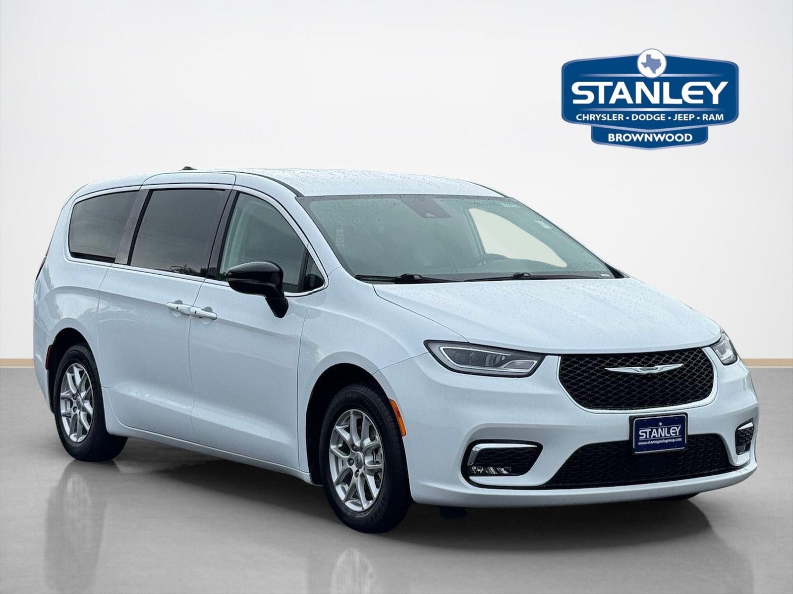 2024 Chrysler Pacifica Touring L in Bright White Clearcoat — front three-quarter view