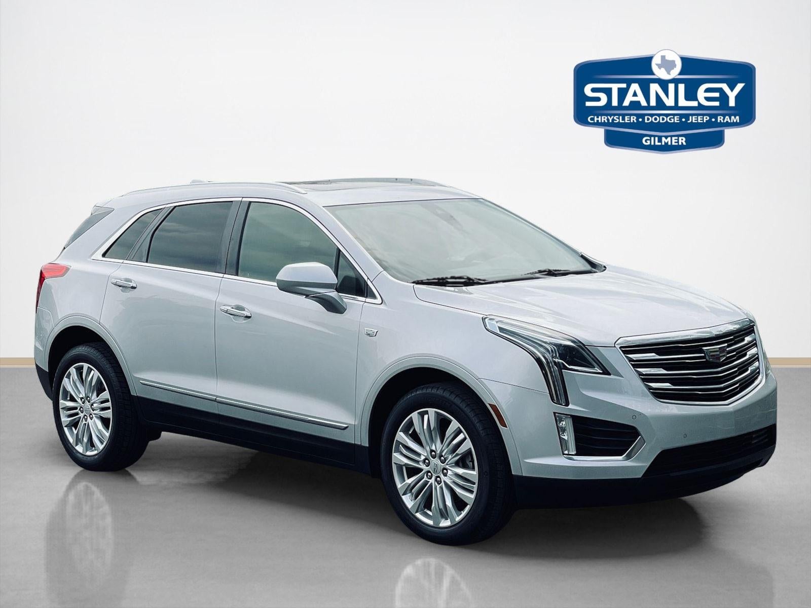 2018 Cadillac XT5 Premium Luxury FWD in Radiant Silver Metallic — front three-quarter view