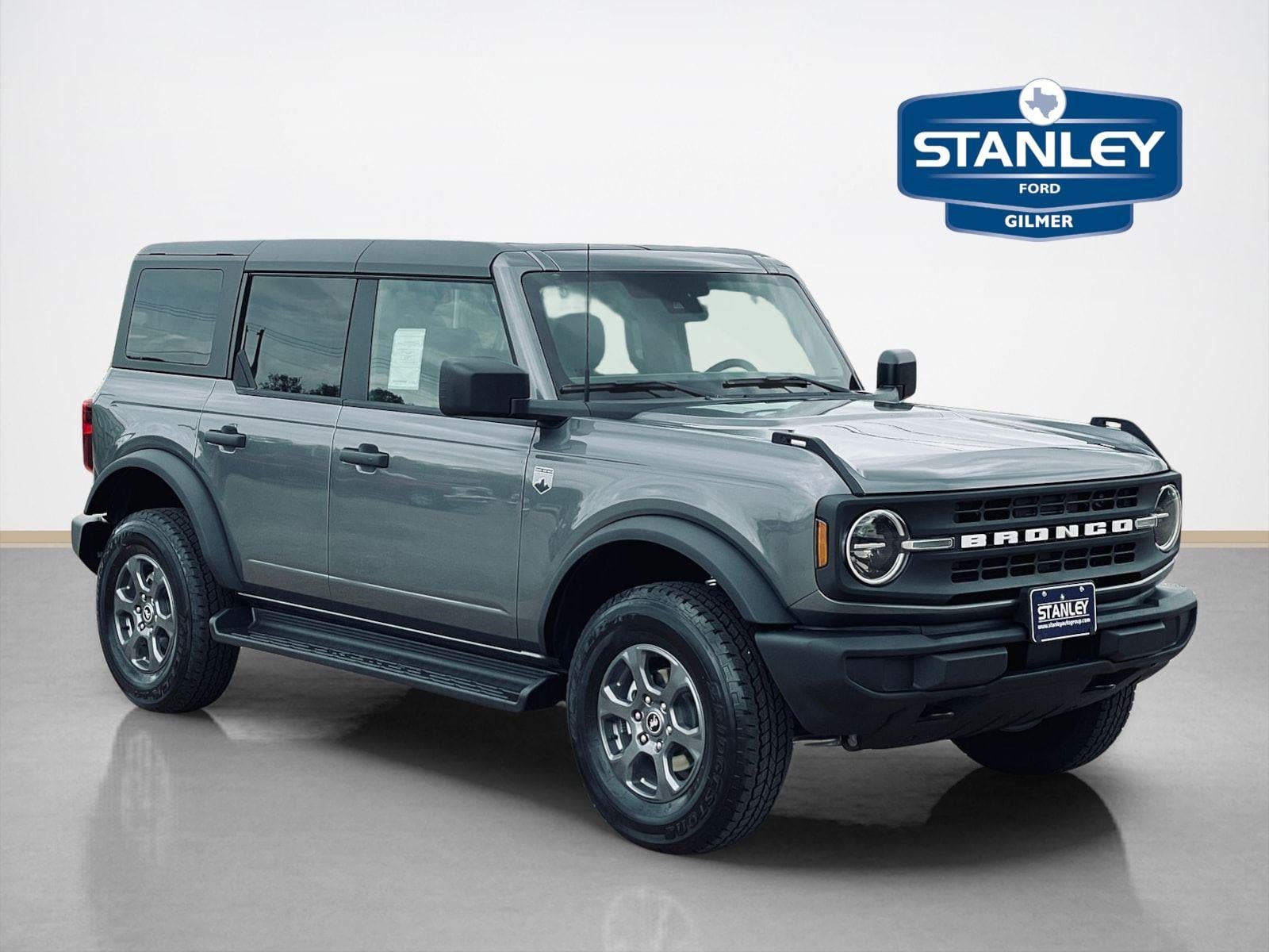 2026 Ford Bronco Big Bend in Carbonized Gray Metallic — front three-quarter view