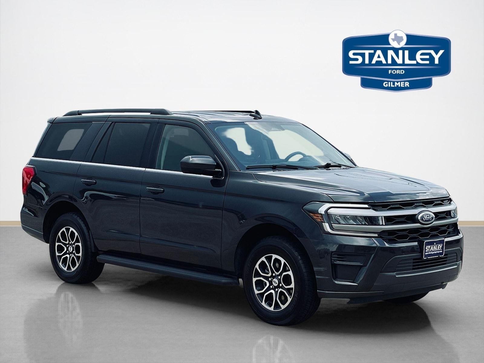 2024 Ford Expedition XLT in Agate Black Metallic — front three-quarter view