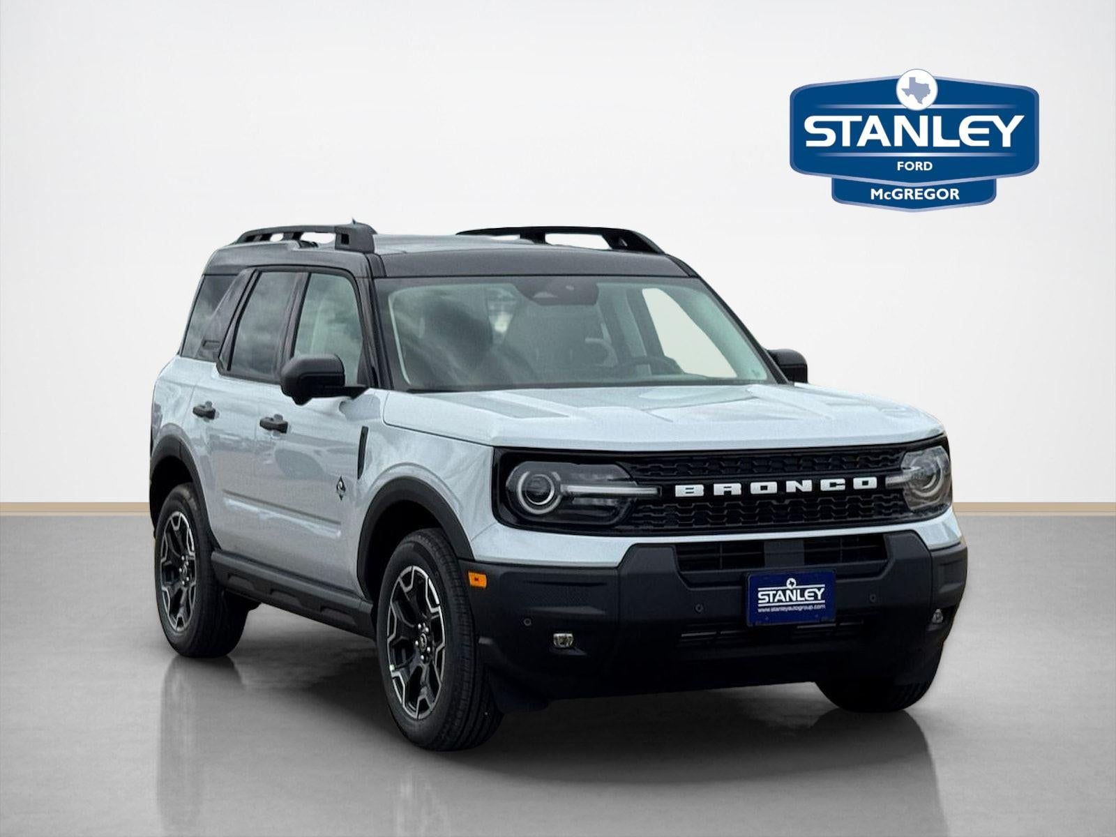 2026 Ford Bronco Sport Outer Banks in Space White Metallic — front three-quarter view