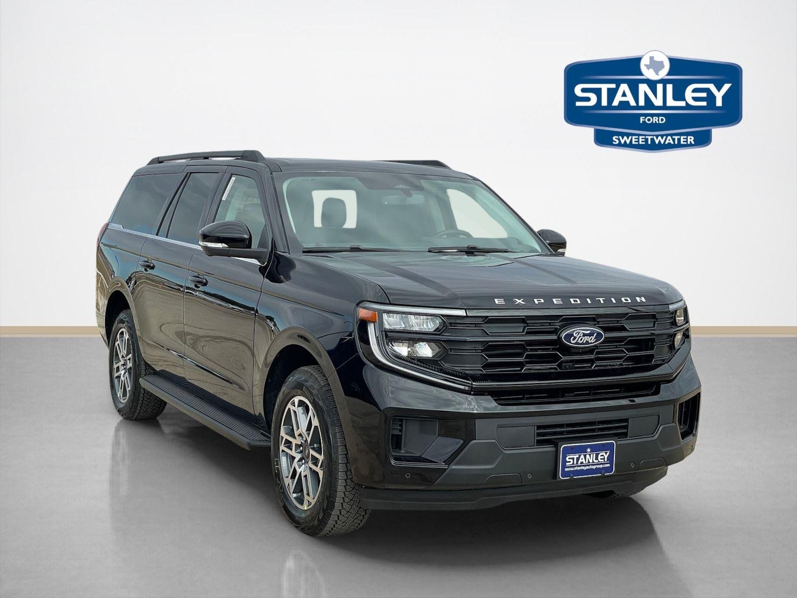2026 Ford Expedition Max Active in Agate Black Metallic — front three-quarter view