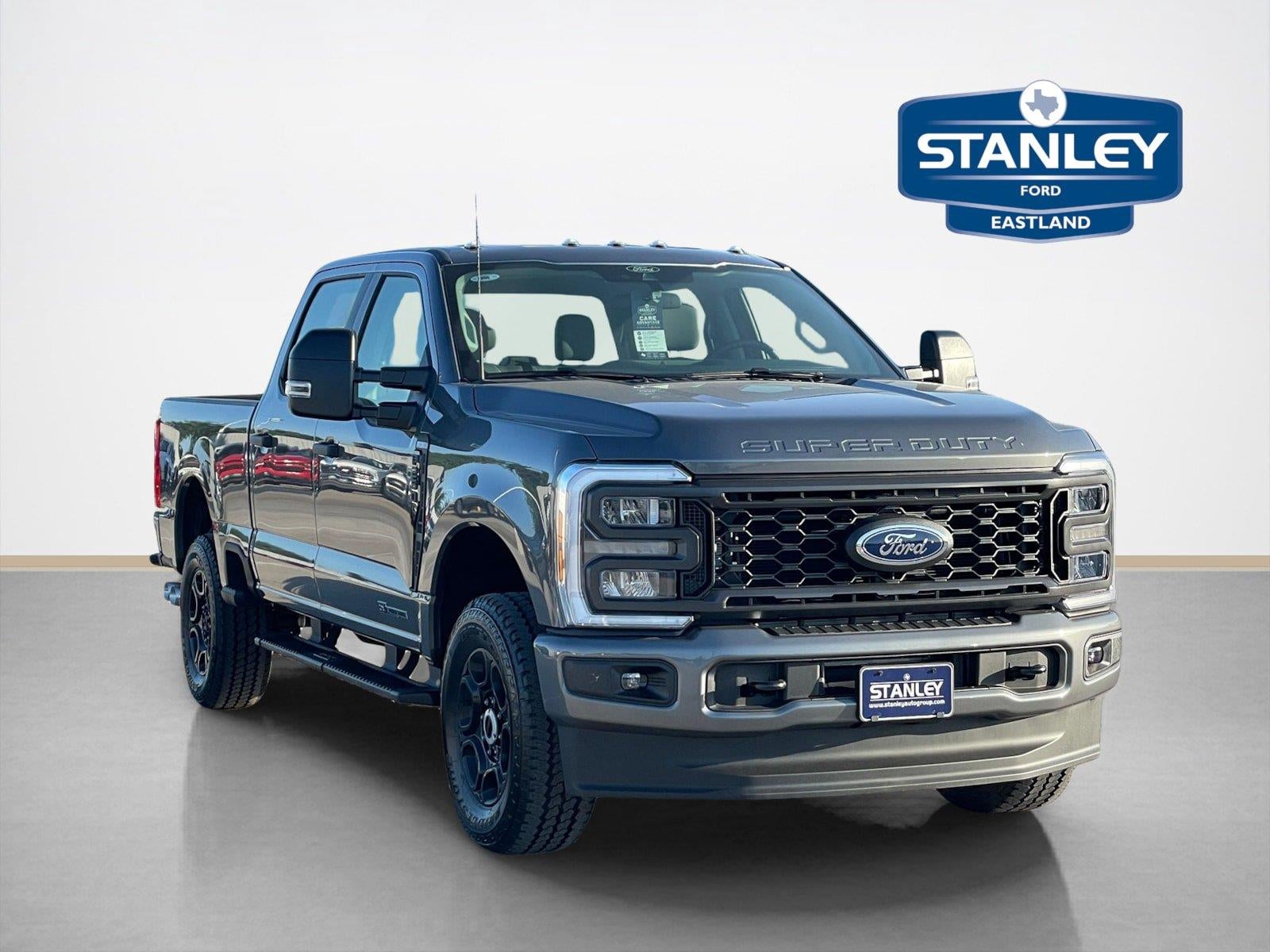 2026 Ford Super Duty F-250 XL in Carbonized Gray Metallic — front three-quarter view