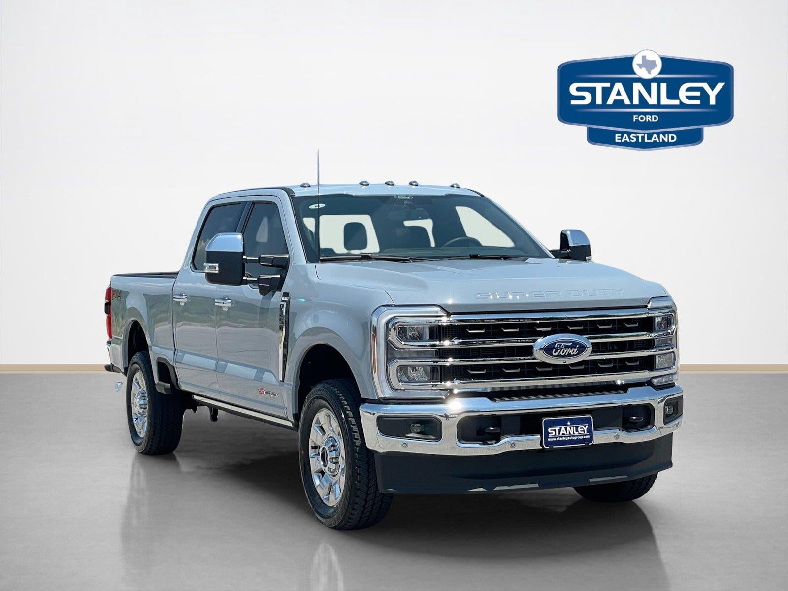 2026 Ford Super Duty F-250 King Ranch in Glacier Gray Metallic Tri-Coat — front three-quarter view